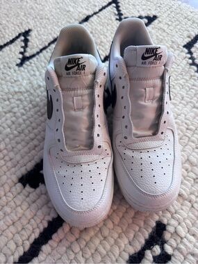 Nike Air Force 1 Men’s white with black swoosh 9